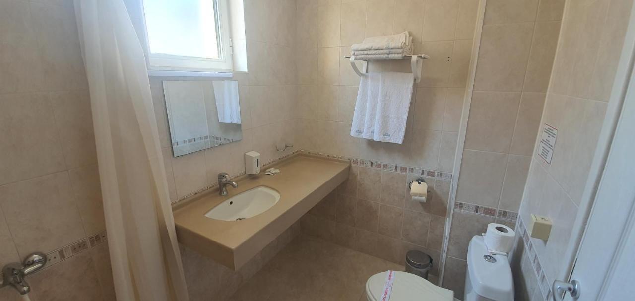 פרימורסקו Diamond Hotel מראה חיצוני תמונה