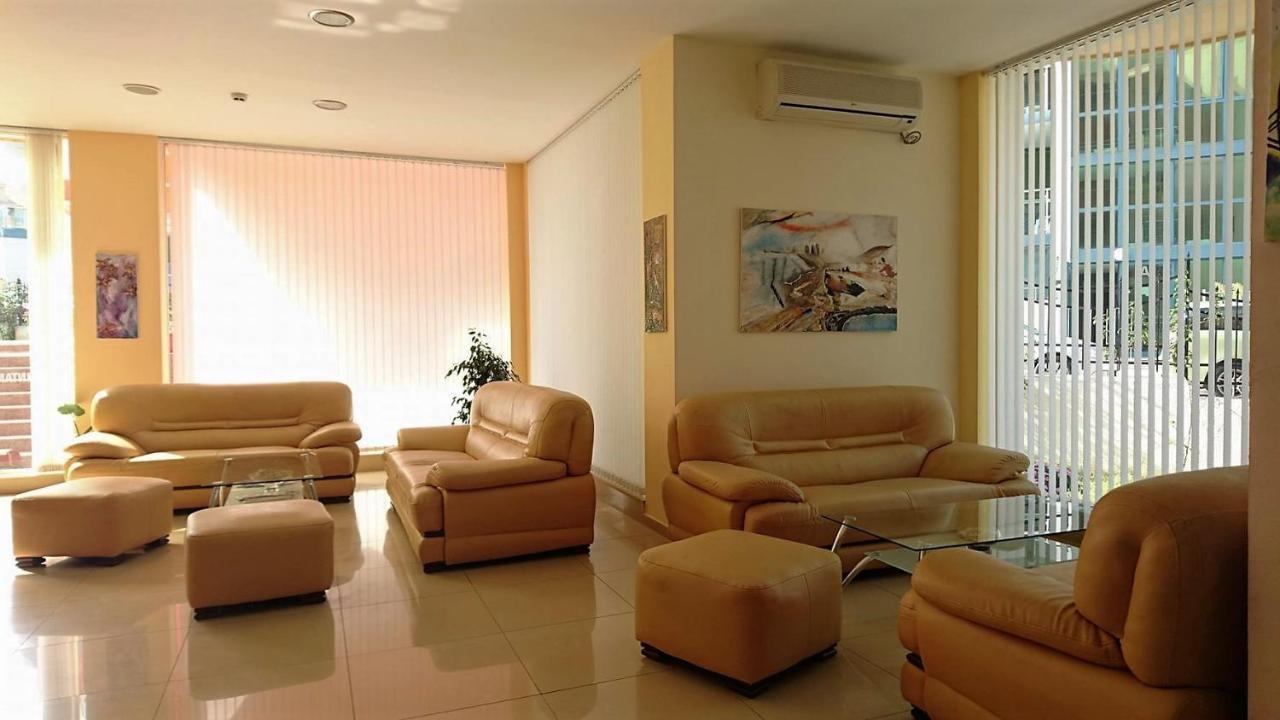 פרימורסקו Diamond Hotel מראה חיצוני תמונה
